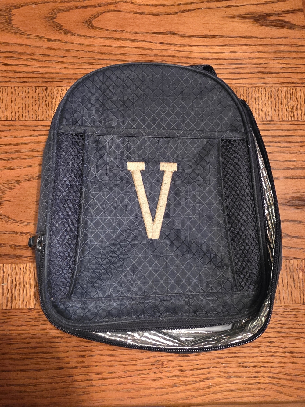 thirty-one Kids Lunch Bag with Gold V Initial